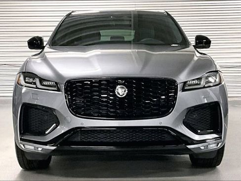 New 2026 Jaguar F-PACE R-Dynamic S image 2