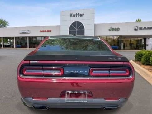 Used 2022 Dodge Challenger R/T Scat Pack RWD image 4