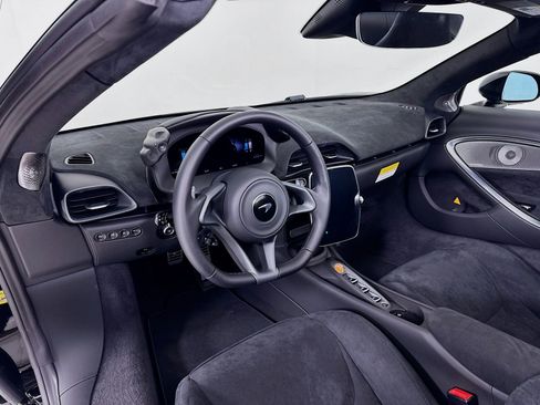 New 2026 McLaren Artura Spider RWD image 10