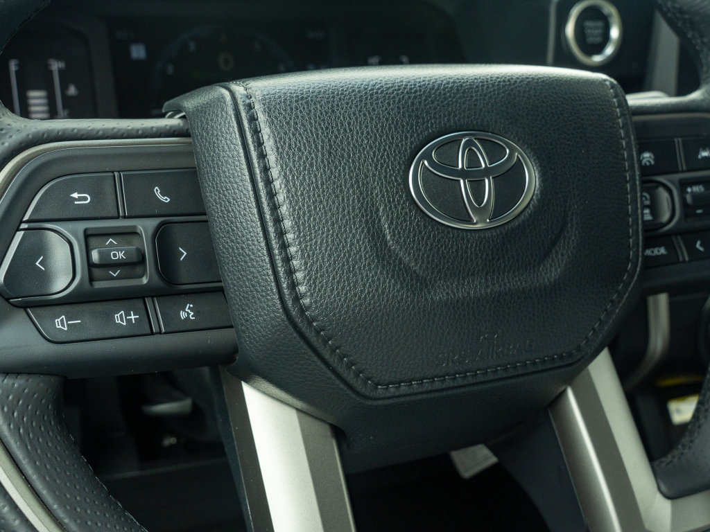 Used 2026 Toyota 4Runner SR5 RWD image 29