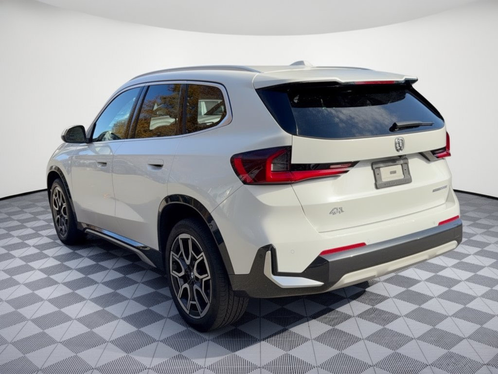 Used 2025 BMW X1 xDrive28i w/ Convenience Package AWD/4WD image 3