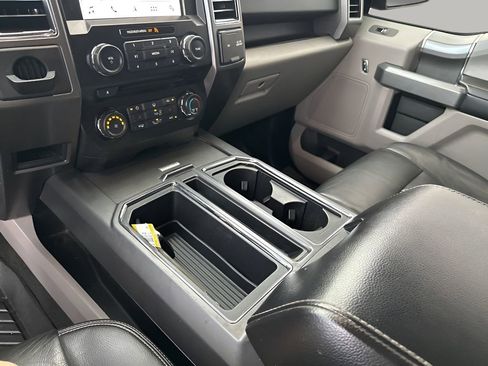 Used 2018 Ford F150 XLT w/ Equipment Group 302A Luxury image 36