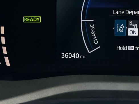 Used 2025 Toyota Camry LE image 24