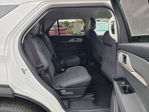 New 2026 Ford Explorer Active image 15