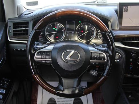 Used 2018 Lexus LX 570 4WD w/ Luxury Package image 33