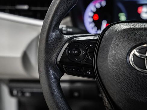 Used 2021 Toyota Corolla LE w/ Carpet Mat Package (TMS) image 22