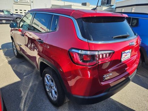 New 2025 Jeep Compass Sport image 4