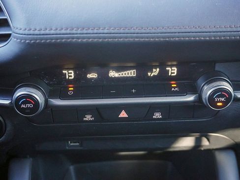 Used 2020 MAZDA MAZDA3 Select image 44