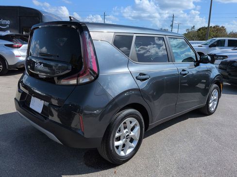 Used 2024 Kia Soul LX w/ Option Group 015 image 5