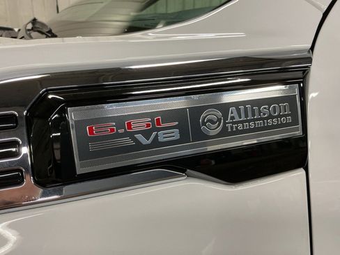 Used 2024 GMC Sierra 2500 Pro w/ Fleet Convenience Package image 5