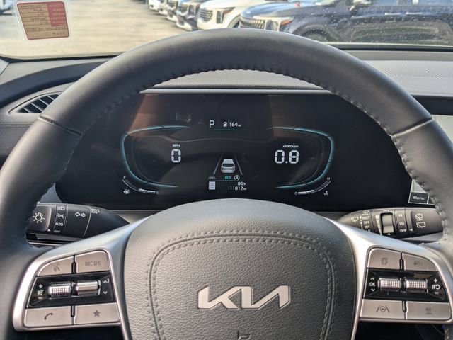 Certified 2025 Kia Telluride S FWD image 30