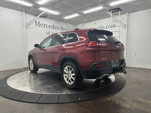 Used 2015 Jeep Cherokee Limited w/ Luxury Group AWD/4WD image 5