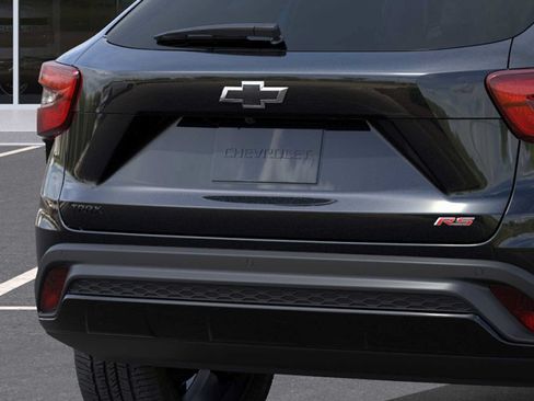 New 2026 Chevrolet Trax RS w/ Driver Confidence Package FWD image 14