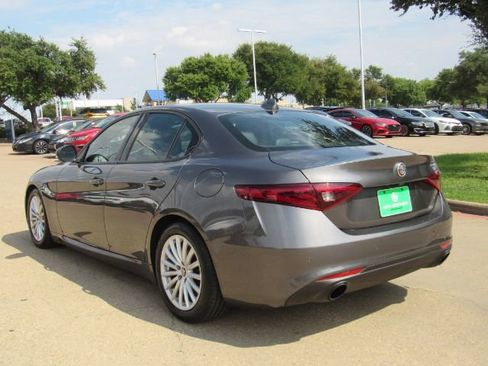 Used 2023 Alfa Romeo Giulia Sprint image 11