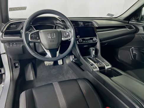 Used 2020 Honda Civic Sport image 9