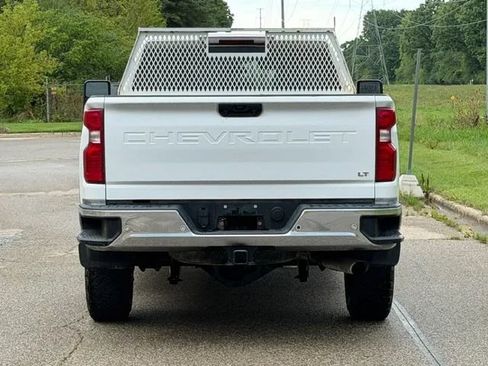 Used 2021 Chevrolet Silverado 2500 LT AWD/4WD image 40