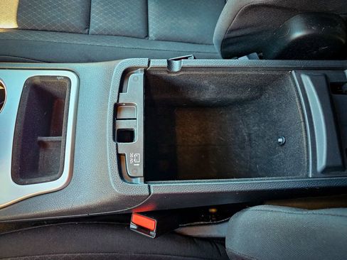 Used 2018 Jeep Grand Cherokee Laredo image 25