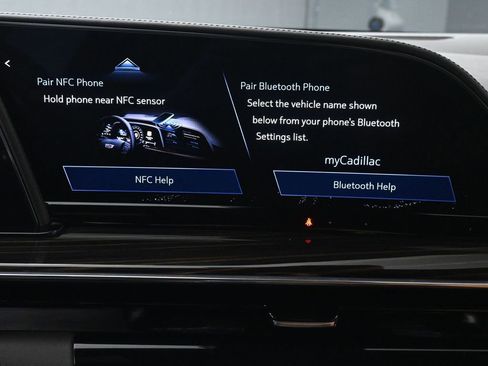 Used 2021 Cadillac Escalade Premium Luxury w/ Driver Assist Tech Package image 37