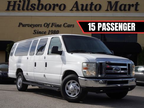 Used 2011 Ford E-350 and Econoline 350 XLT image 1