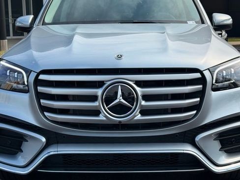 Certified 2026 Mercedes-Benz GLS 450 4MATIC image 3