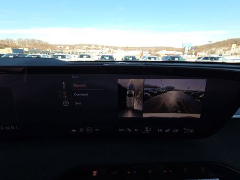 Used 2025 Buick Enclave Sport Touring image 22