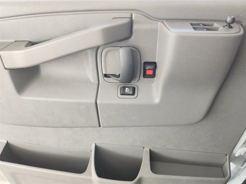 New 2025 Chevrolet Express 2500 w/ Driver Convenience Package image 18