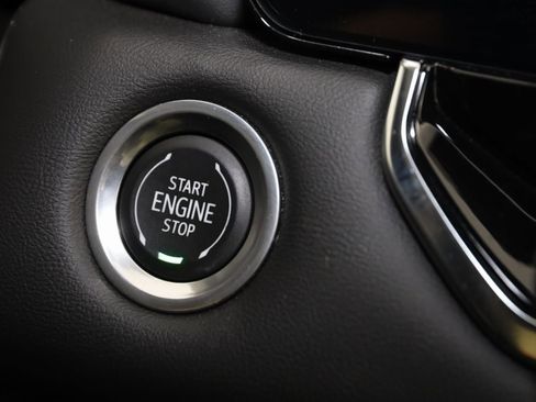 Used 2023 GMC Canyon Elevation w/ Convenience Package image 33