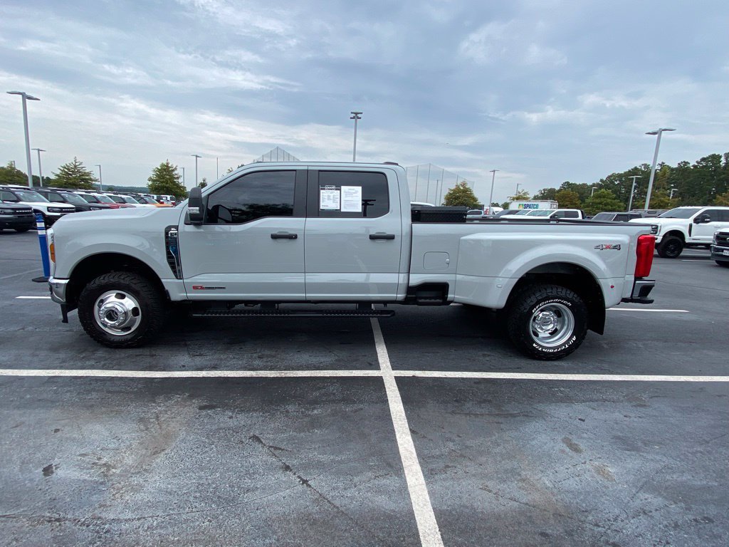 Used 2025 Ford F350 XL w/ XL Driver Assist Package AWD/4WD image 4