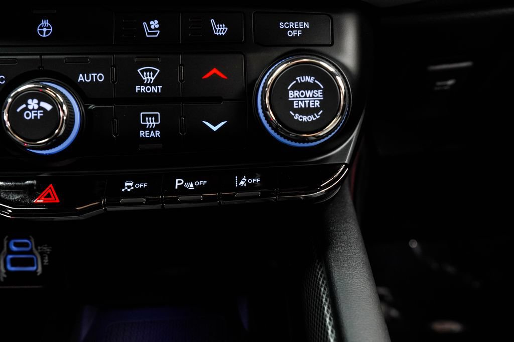 Used 2024 Dodge Durango GT AWD/4WD image 32