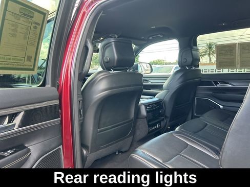 Used 2023 Jeep Wagoneer Series III w/ Preferred Equipment Group image 34