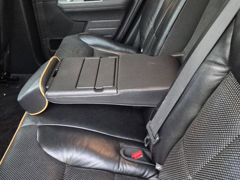 Used 2010 Lincoln MKX AWD image 32