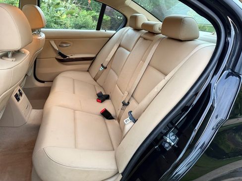 Used 2009 BMW 328i Sedan RWD image 18