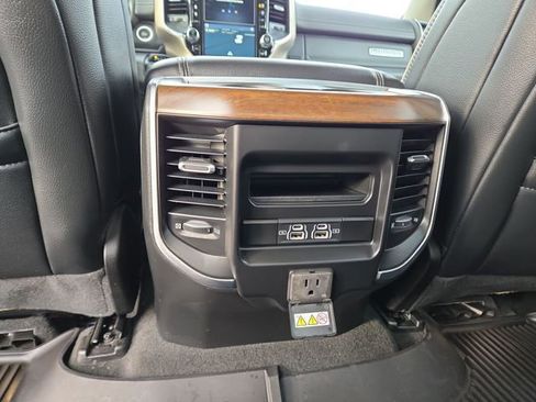 Used 2022 RAM 1500 Laramie image 30