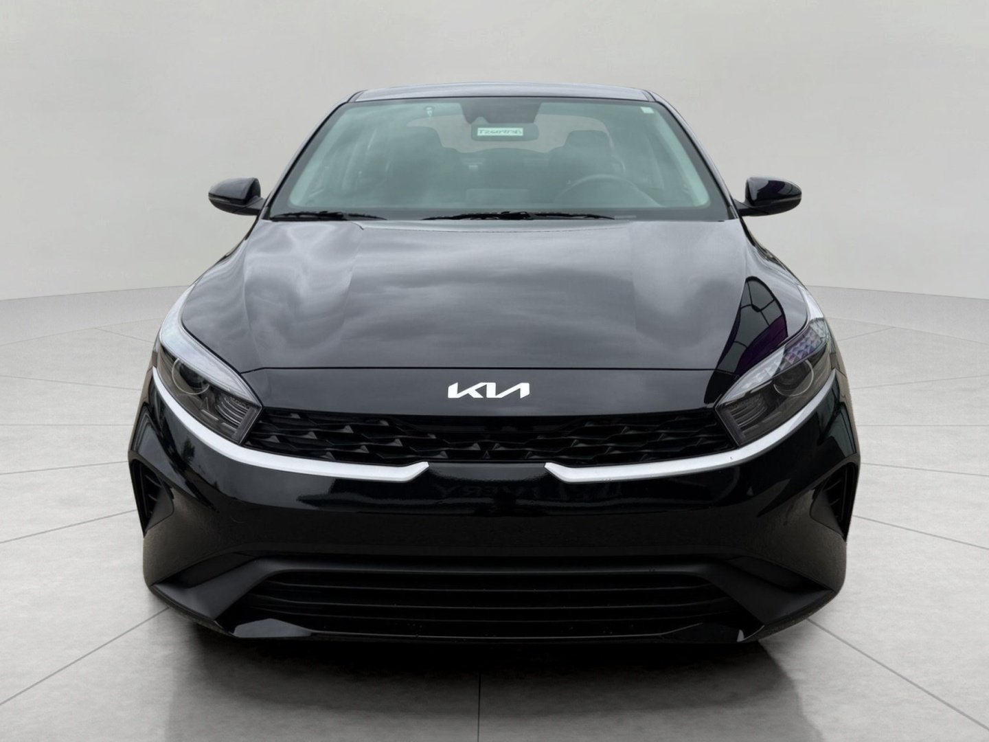Used 2024 Kia Forte LXS w/ LXS Technology Package FWD image 4