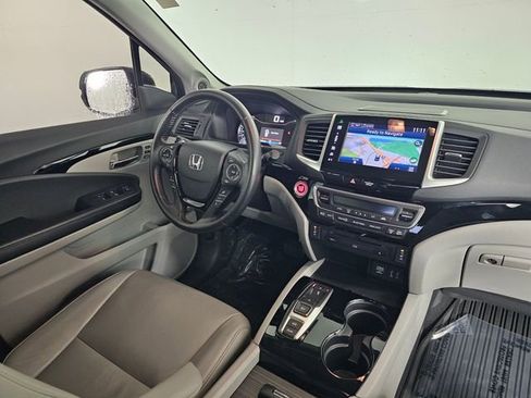 Used 2016 Honda Pilot Touring image 10