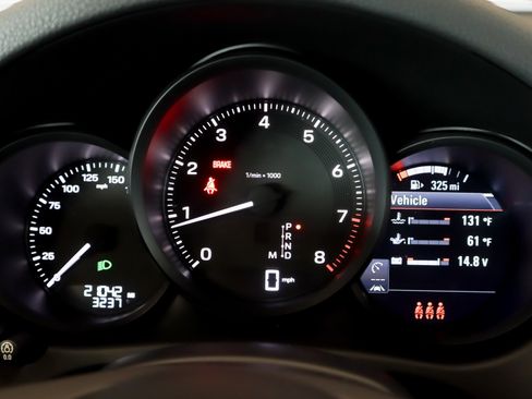 Used 2023 Porsche Macan image 14