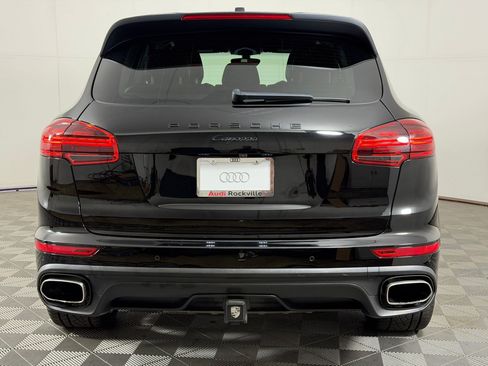 Used 2018 Porsche Cayenne Platinum Edition AWD/4WD image 10