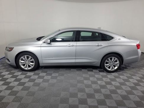 Used 2017 Chevrolet Impala LT FWD image 29