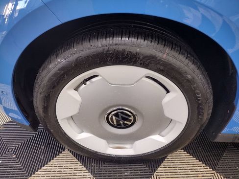 New 2025 Volkswagen ID. Buzz 1st Edition image 5