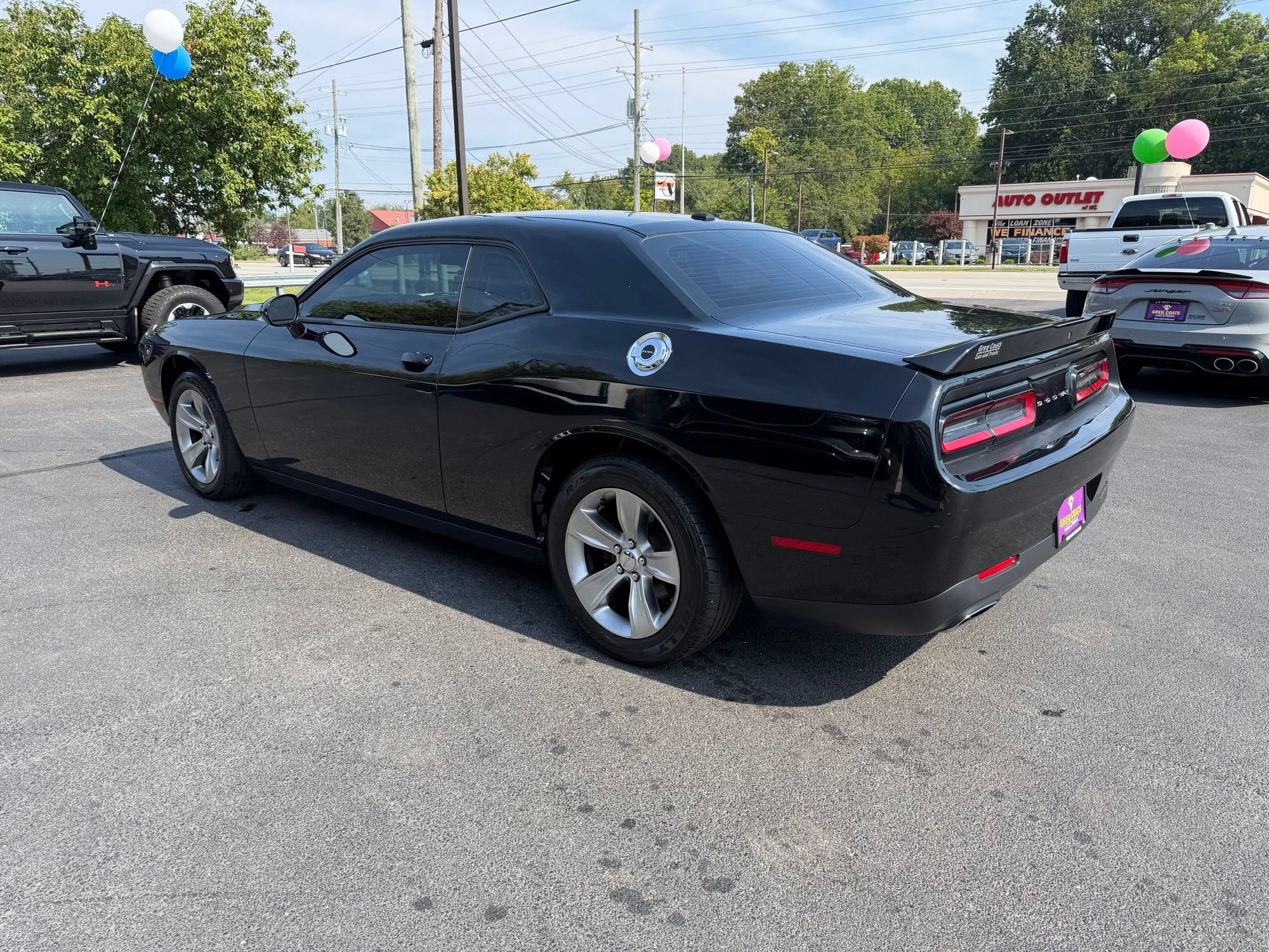 Used 2019 Dodge Challenger SXT RWD image 4
