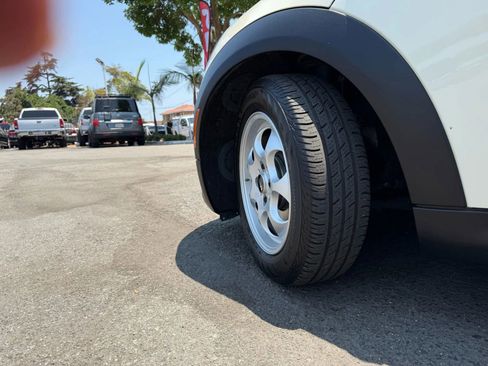 Used 2013 MINI Cooper Hardtop image 10