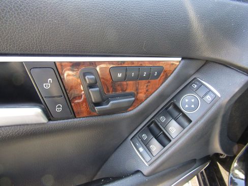 Used 2012 Mercedes-Benz C 300 4MATIC Sedan image 15