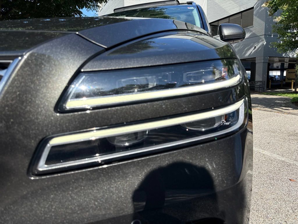 Certified 2024 Genesis GV80 3.5T Advanced w/ Advanced Package AWD/4WD image 4