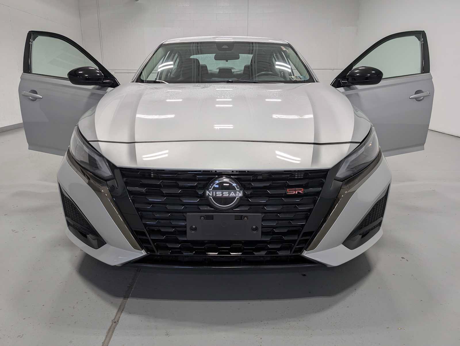 Used 2023 Nissan Altima 2.5 SR AWD/4WD image 15