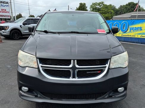 Used 2012 Dodge Grand Caravan Crew FWD image 9