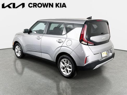 Certified 2025 Kia Soul LX w/ LX Technology Package image 7