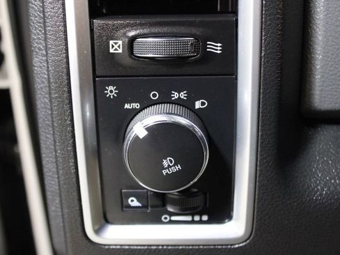 Used 2017 RAM 1500 Big Horn image 39