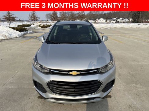 Used 2021 Chevrolet Trax LT w/ Driver Confidence Package image 24