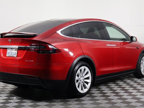 Used 2020 Tesla Model X Long Range image 4