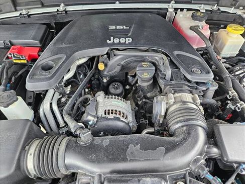 Used 2020 Jeep Gladiator Sport w/ Quick Order Package 24S image 20